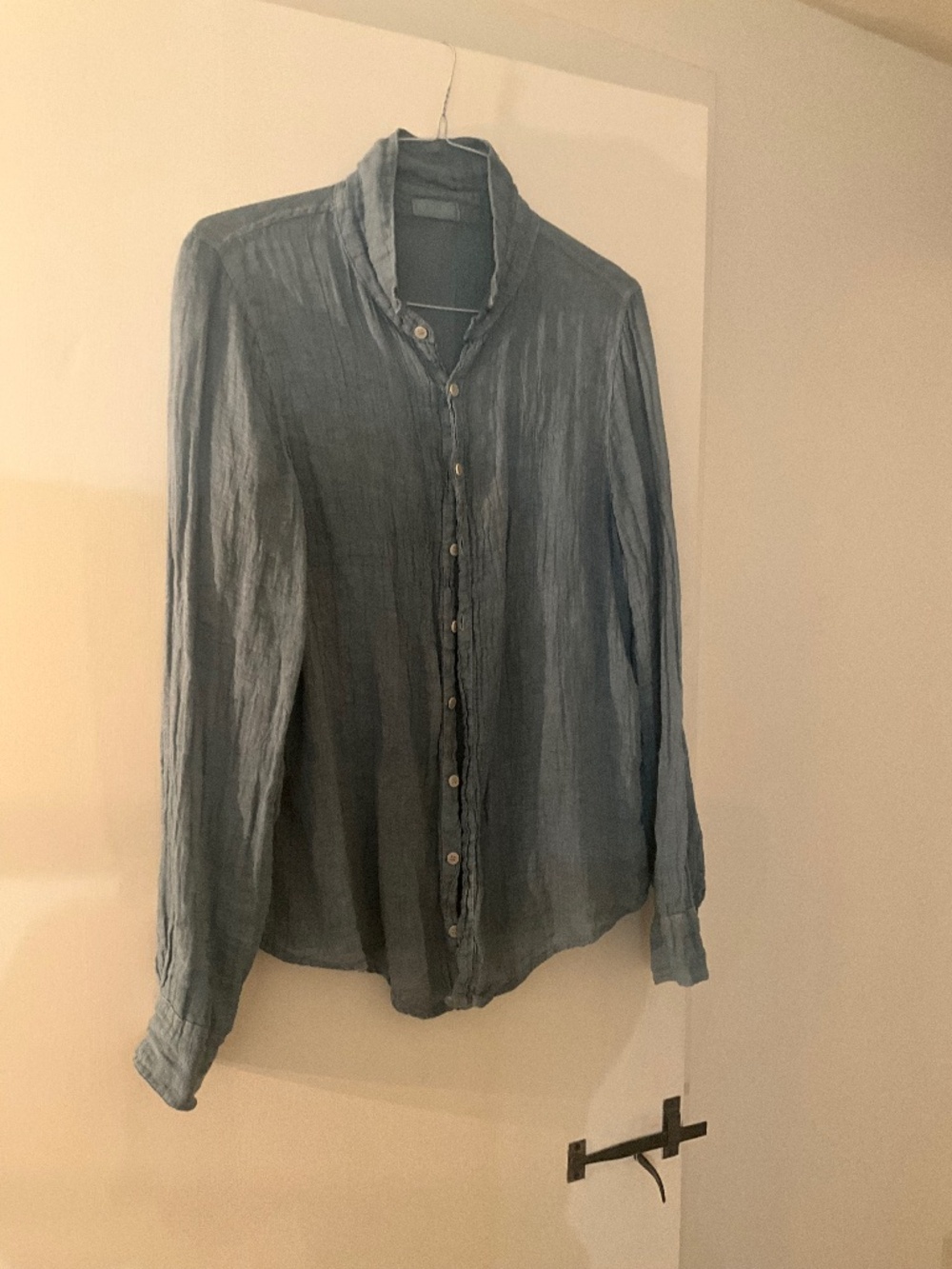 CP Shades Linen button up xs